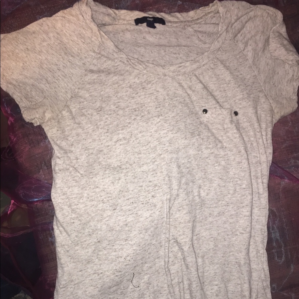 Gray top